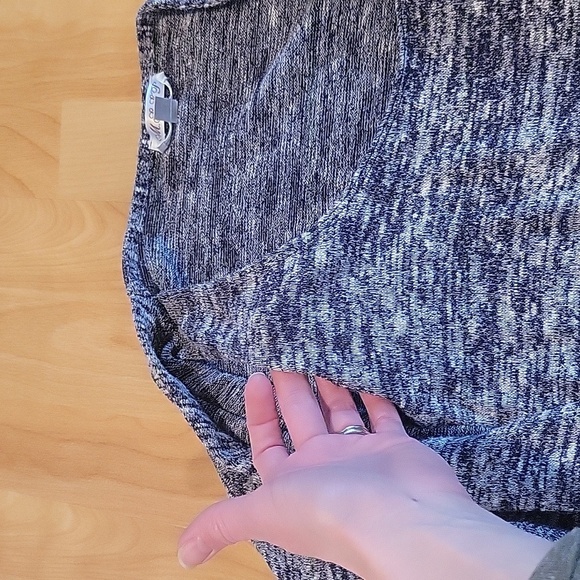 Max Studio layered sweater tunic top size small - Picture 5 of 8